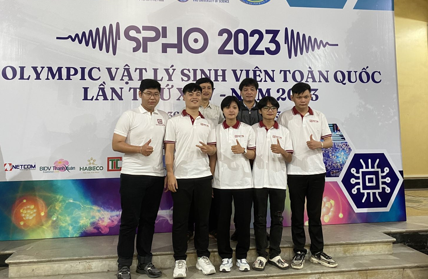 Thành công rực rỡ của đoàn trường Đại học Duy Tân tham gia Olympic Vật lý sinh viên toàn quốc lần XXV - 2023